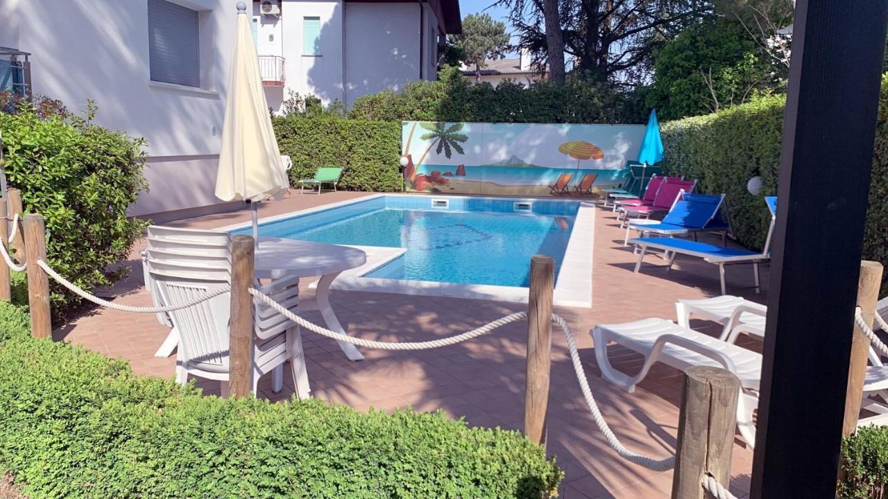Villa Elisabeth Lignano Sabbiadoro Exterior foto
